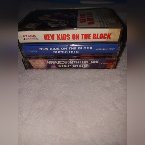 Vintage New Kids on The Block NKOTB Cassette Lot of 3 Pre-owned - Picture 3 of 7